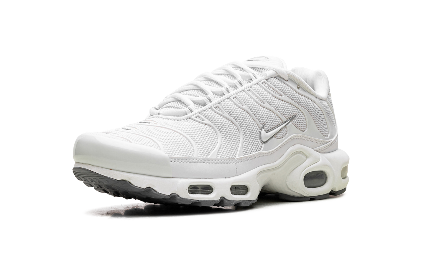 Nike Air Max Plus "Triple White" 604133 139