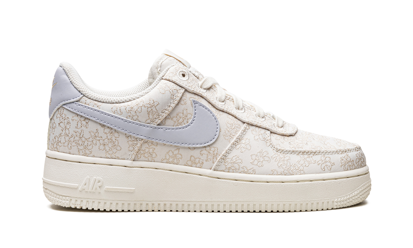 Nike AIR FORCE 1 '07 SE JACQ WMNS Flower Embroidery DR6402 900