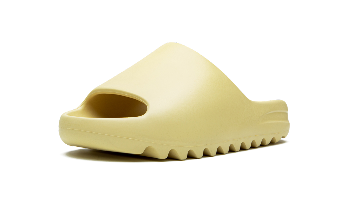 Yeezy Slide "Desert Sand" FW6344