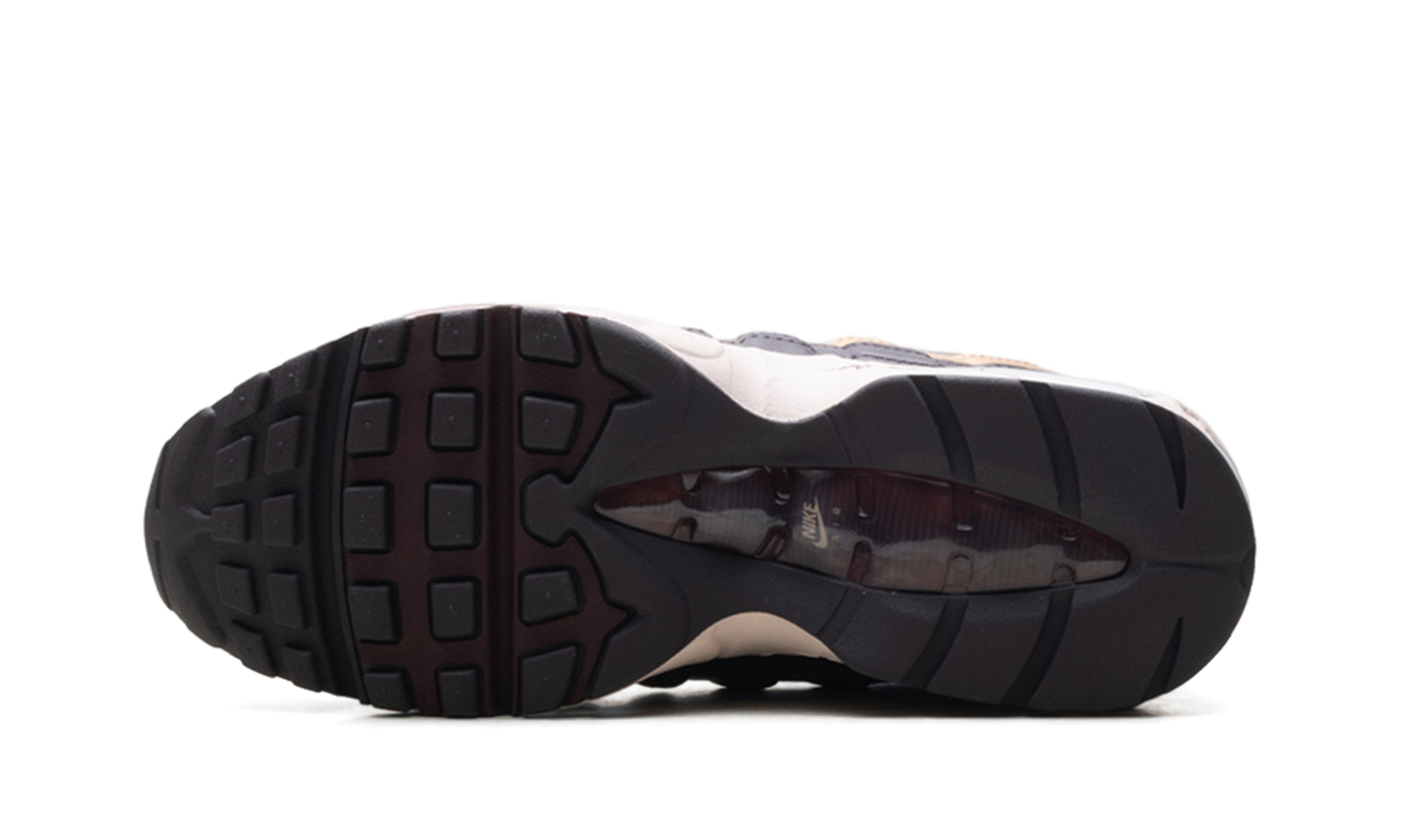 Nike Air Max 95 SE WMNS "Big Bubble Burgundy Crush" IB6398 600